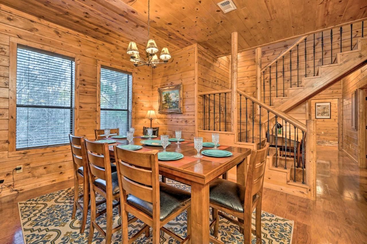 Broken Bow Cabin With Deck, Hot Tub And Fire Pit! Ngoại thất bức ảnh