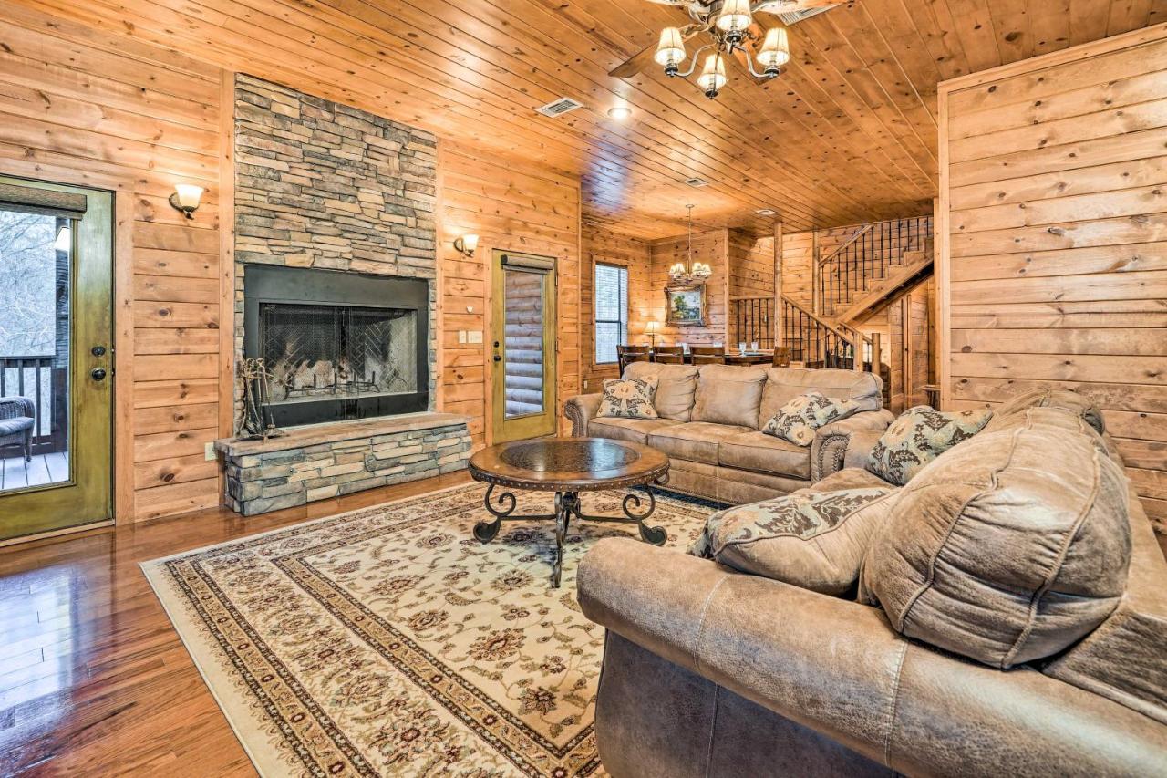 Broken Bow Cabin With Deck, Hot Tub And Fire Pit! Ngoại thất bức ảnh