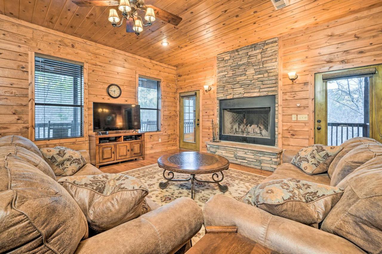 Broken Bow Cabin With Deck, Hot Tub And Fire Pit! Ngoại thất bức ảnh