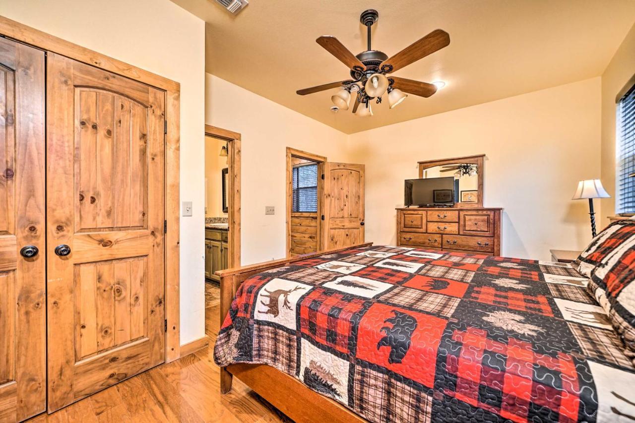 Broken Bow Cabin With Deck, Hot Tub And Fire Pit! Ngoại thất bức ảnh